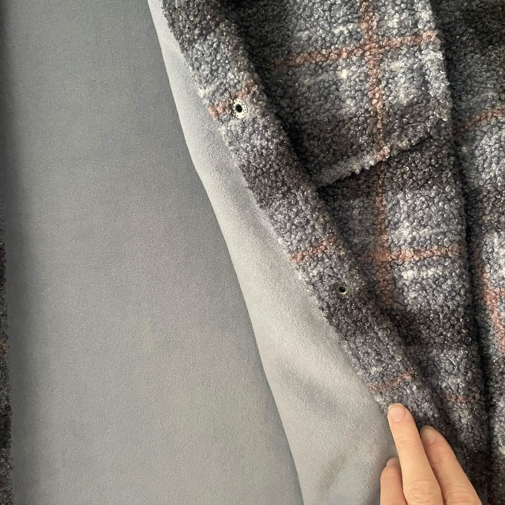 A&F Plaid Button-Up Fleece Shacket - Picture 3 of 3